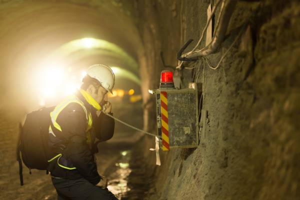 worker inside the tunnel